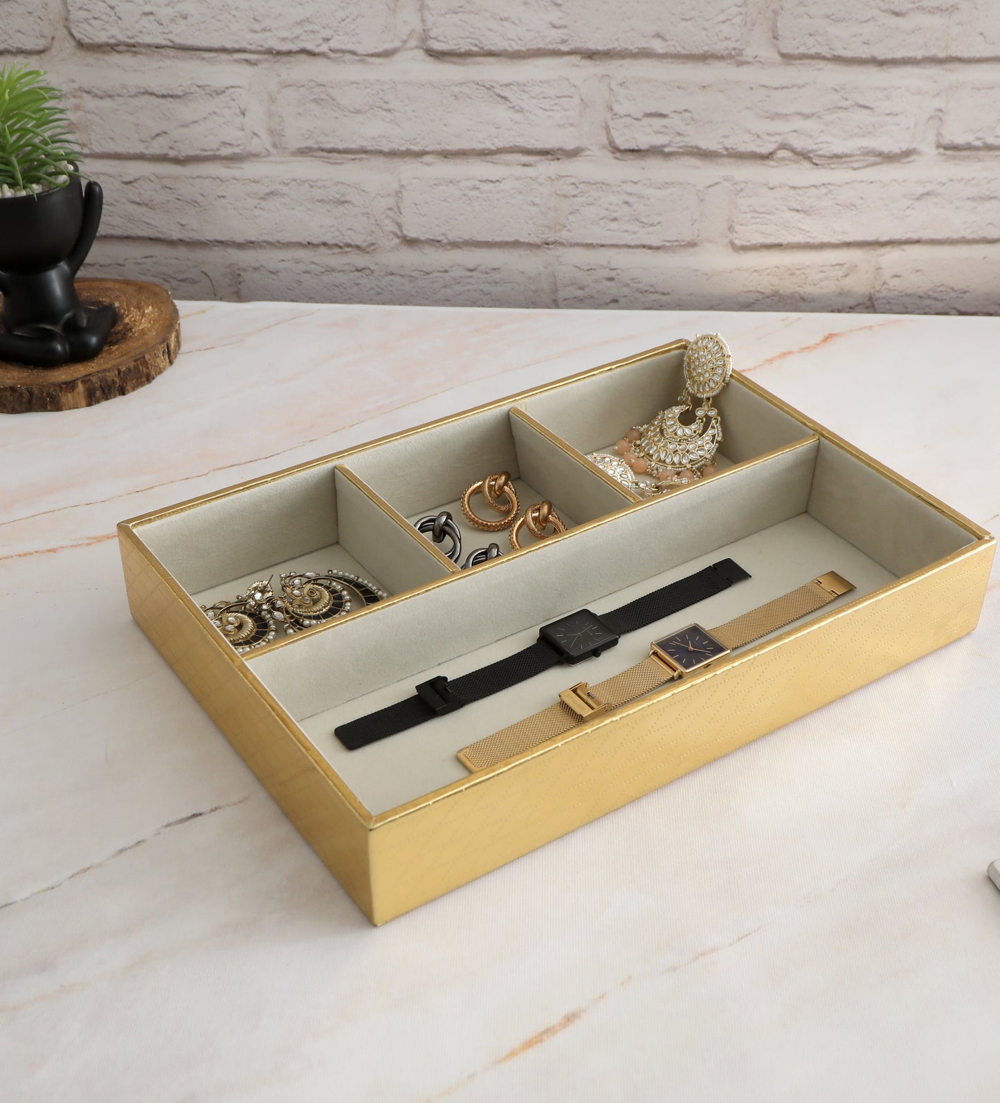 Leatherette Jewellery Tray 4 partition - Gold